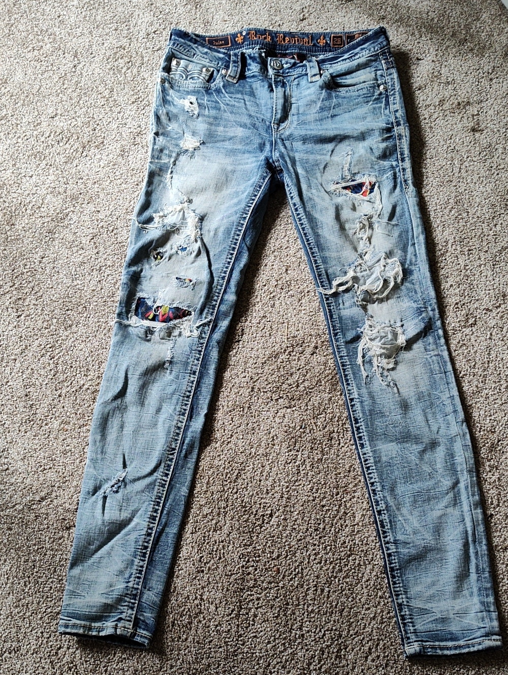 Rock Revival Limited Edition JULEE Mid-rise Skinny Size 28